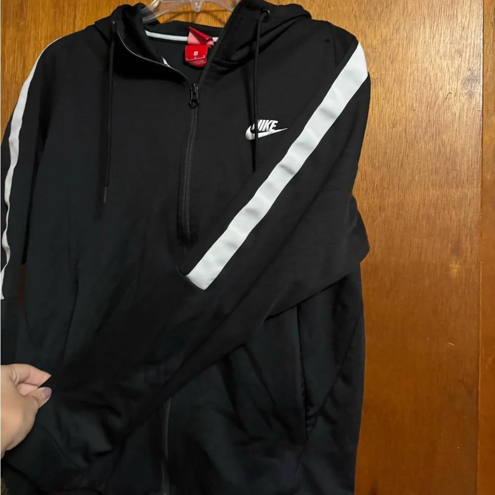 Nike hoodie - Picture 2 of 5